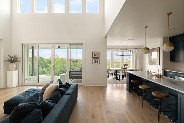 32045 Mirela Ann RD, Dripping Springs, TX 78620