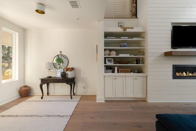 32045 Mirela Ann RD, Dripping Springs, TX 78620