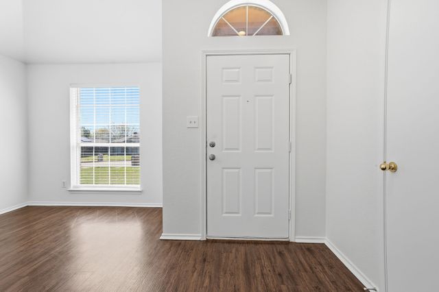 1325 Maple Ridge Drive, Mesquite, TX 75149