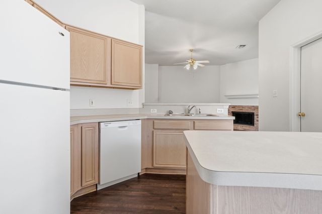 1325 Maple Ridge Drive, Mesquite, TX 75149