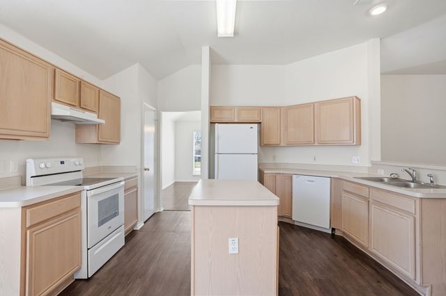 1325 Maple Ridge Drive, Mesquite, TX 75149