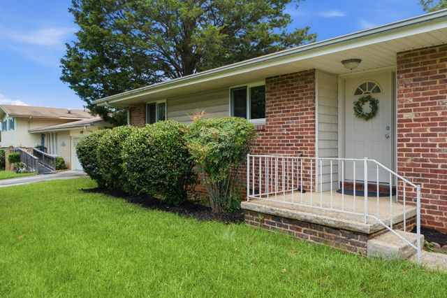 4727 Briarwood Drive, Chattanooga, TN 37416