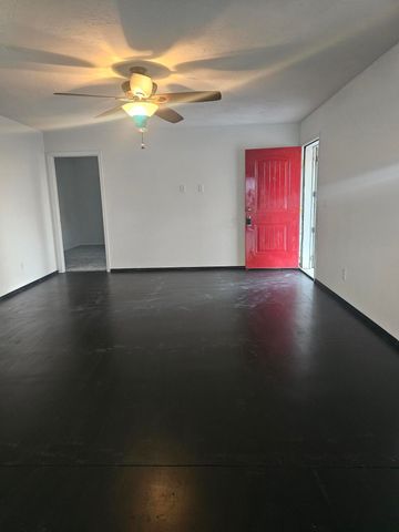 5009 S 142nd Road, Morrisville, MO 65710