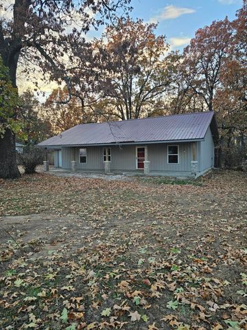 5009 S 142nd Road, Morrisville, MO 65710