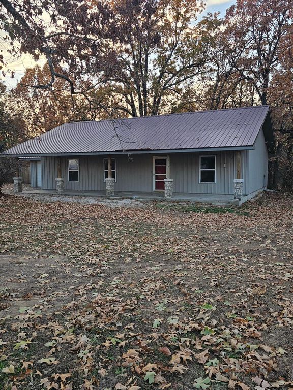 5009 S 142nd Road, Morrisville, MO 65710
