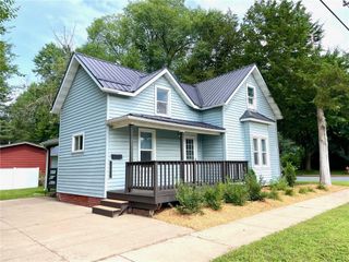 921 14th Avenue, Menomonie, WI 54751