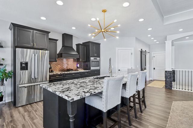 7740 Spring Creek Drive, Pleasant Hill, IA 50327