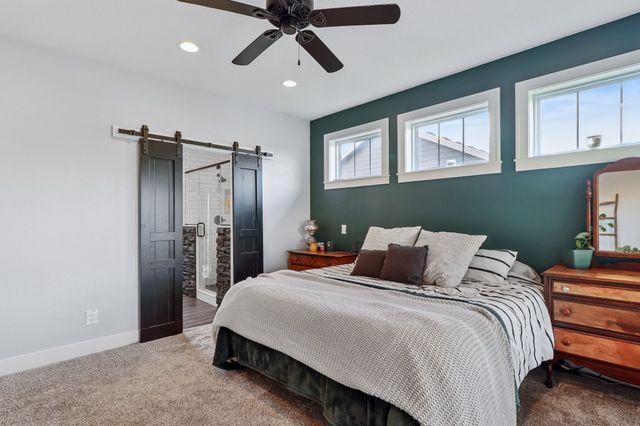 7740 Spring Creek Drive, Pleasant Hill, IA 50327