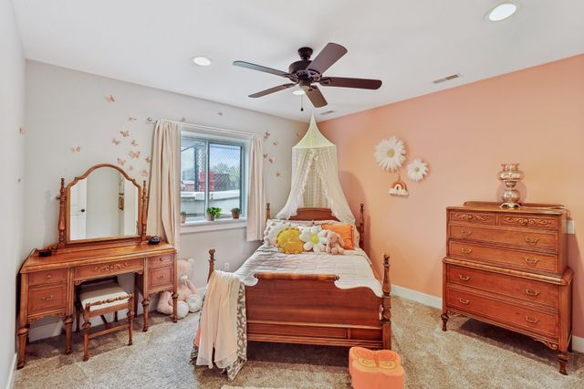 7740 Spring Creek Drive, Pleasant Hill, IA 50327