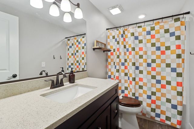 7740 Spring Creek Drive, Pleasant Hill, IA 50327