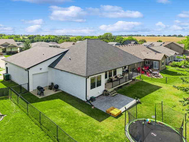 7740 Spring Creek Drive, Pleasant Hill, IA 50327