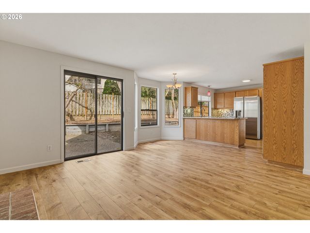 17635 Nw ASHLAND Dr, Portland, OR 97229