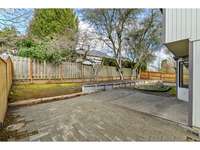 17635 Nw ASHLAND Dr, Portland, OR 97229