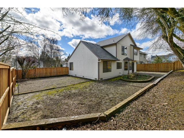 17635 Nw ASHLAND Dr, Portland, OR 97229