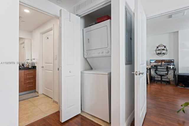 7350 SW 89th St 607S, Miami, FL 33156