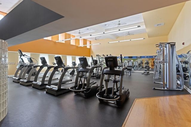 7350 SW 89th St 607S, Miami, FL 33156