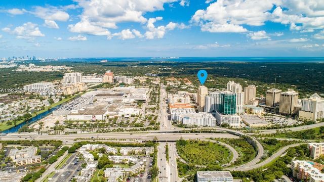 7350 SW 89th St 607S, Miami, FL 33156