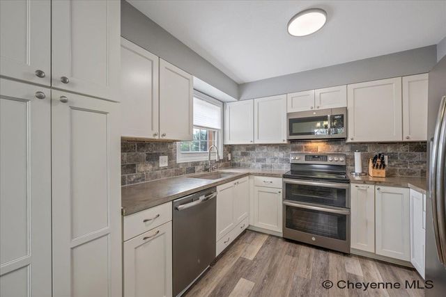 3069 HANSON ST, Cheyenne, WY 82001