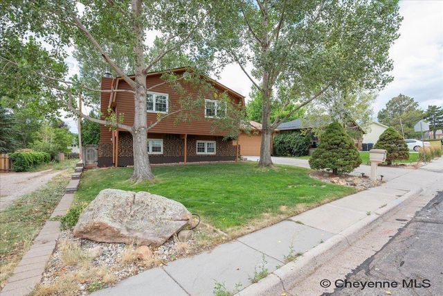3069 HANSON ST, Cheyenne, WY 82001