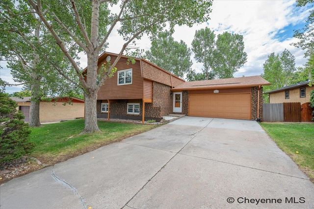 3069 HANSON ST, Cheyenne, WY 82001