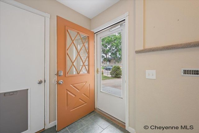 3069 HANSON ST, Cheyenne, WY 82001