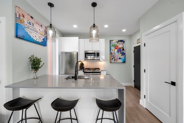 277 Border 401, Boston, MA 02128