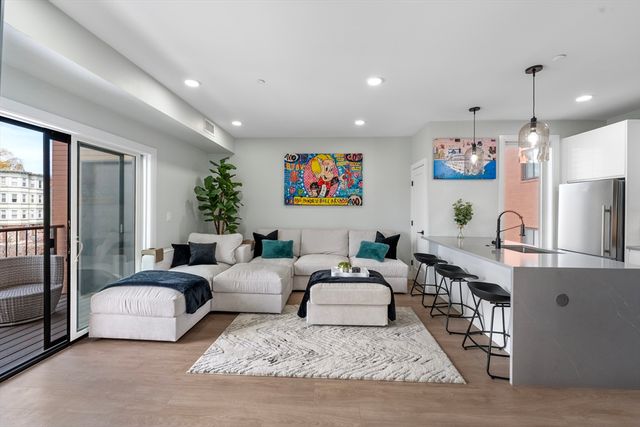 277 Border 401, Boston, MA 02128