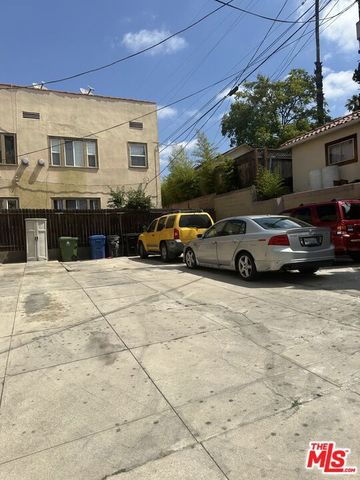 156 N Kenmore Avenue, Los Angeles, CA 90004