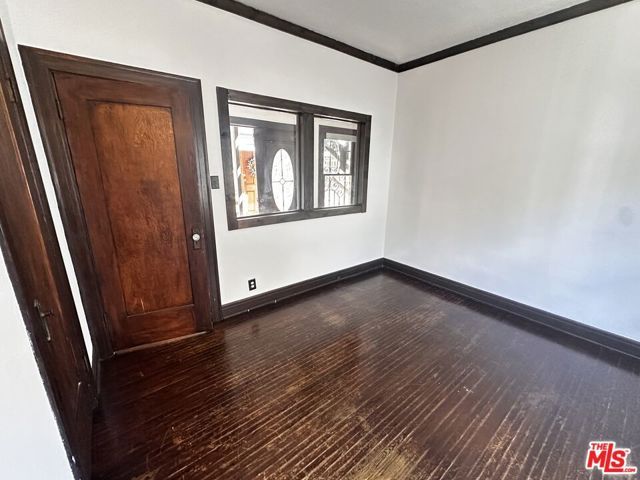 156 N Kenmore Avenue, Los Angeles, CA 90004
