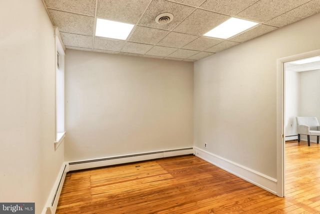47 E KINGS HWY, Audubon, NJ 08106