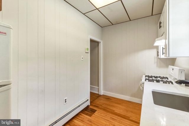 47 E KINGS HWY, Audubon, NJ 08106