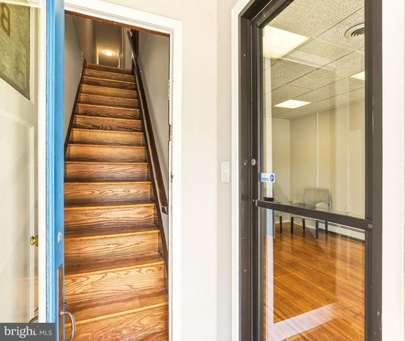 47 E KINGS HWY, Audubon, NJ 08106
