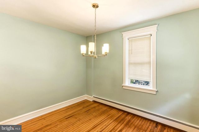 47 E KINGS HWY, Audubon, NJ 08106
