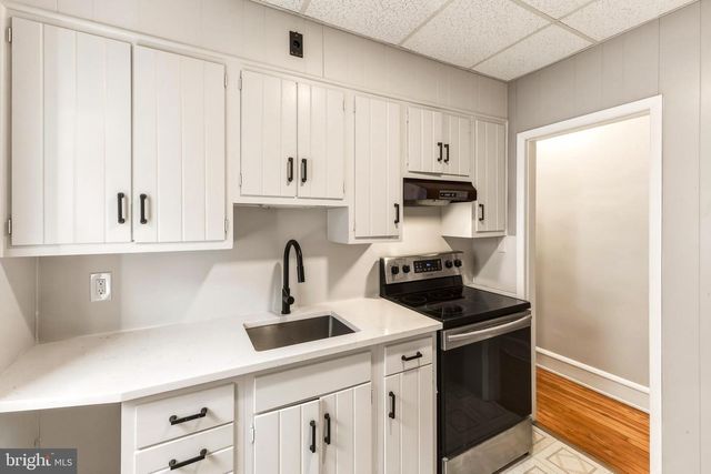 47 E KINGS HWY, Audubon, NJ 08106