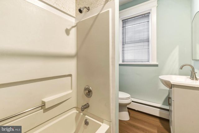 47 E KINGS HWY, Audubon, NJ 08106