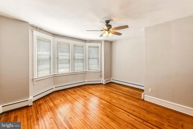 47 E KINGS HWY, Audubon, NJ 08106