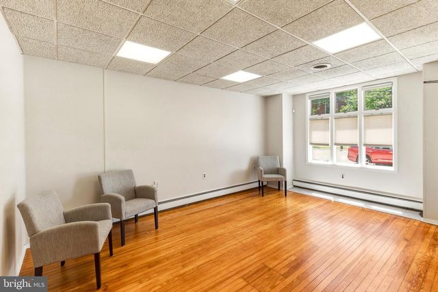 47 E KINGS HWY, Audubon, NJ 08106