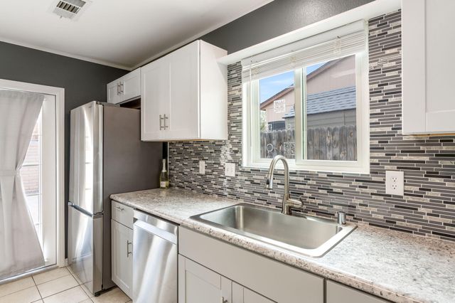 1358 Golden Eye Loop NE, Rio Rancho, NM 87144