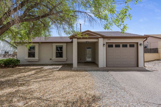 1358 Golden Eye Loop NE, Rio Rancho, NM 87144