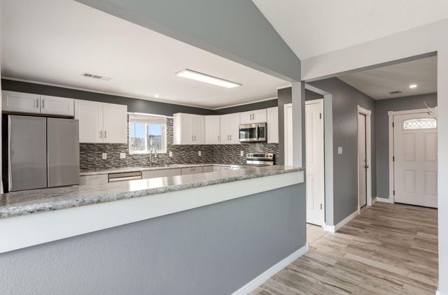 1358 Golden Eye Loop NE, Rio Rancho, NM 87144