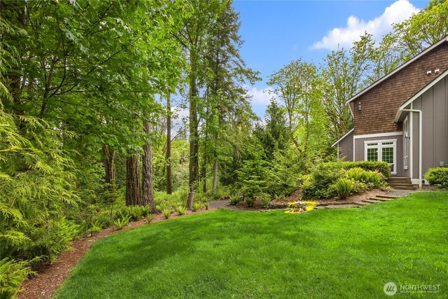 3029 Yankee Girl Circle NE, Bainbridge Island, WA 98110