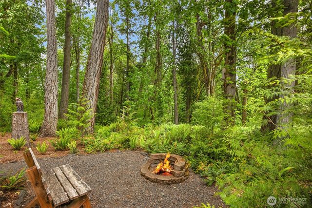 3029 Yankee Girl Circle NE, Bainbridge Island, WA 98110