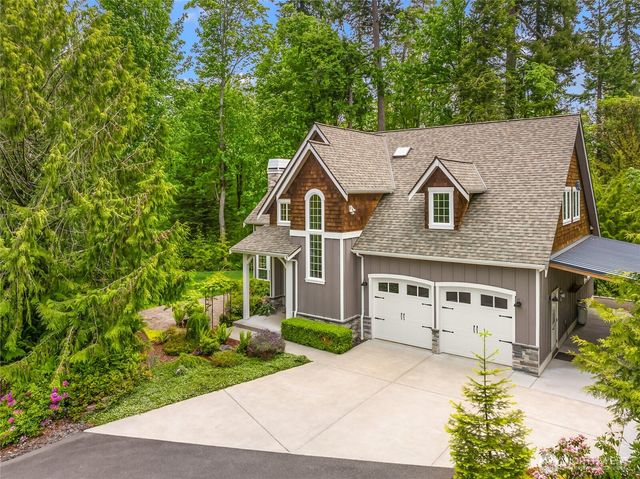 3029 Yankee Girl Circle NE, Bainbridge Island, WA 98110