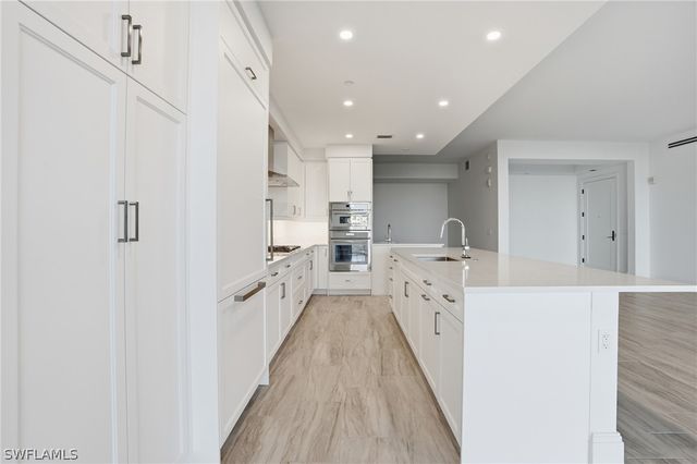 4810 Pelican Colony 404, Bonita Springs, FL 34134