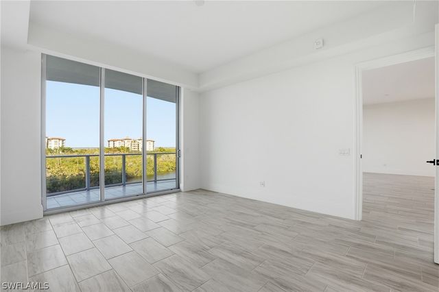 4810 Pelican Colony 404, Bonita Springs, FL 34134