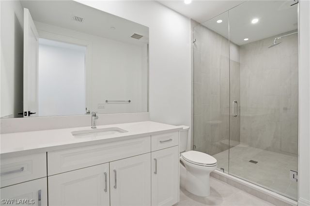 4810 Pelican Colony 404, Bonita Springs, FL 34134