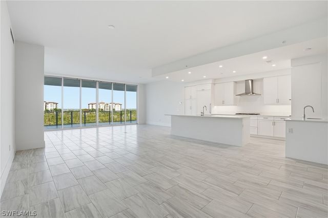 4810 Pelican Colony 404, Bonita Springs, FL 34134