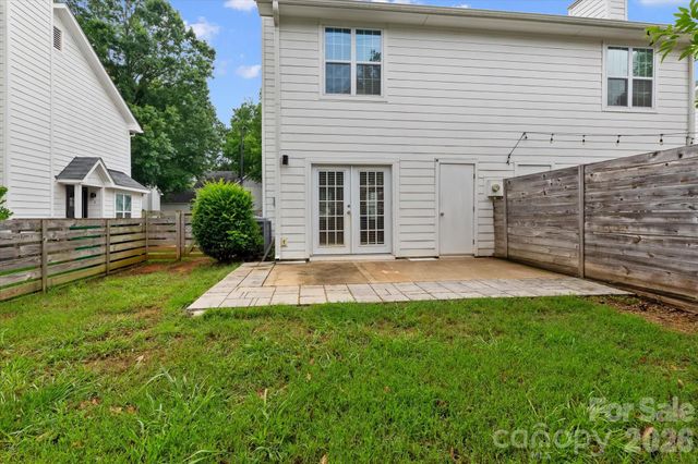 1525 Briar Creek Road B, Charlotte, NC 28205