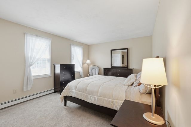 16 Cedar Hill Rd, Sutton, MA 01590