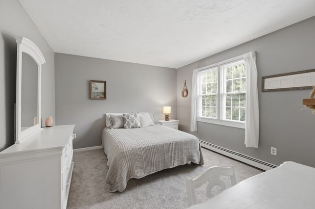 16 Cedar Hill Rd, Sutton, MA 01590